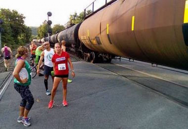 Il passaggio del treno alla Lehigh Valley Health Network Via Marathon