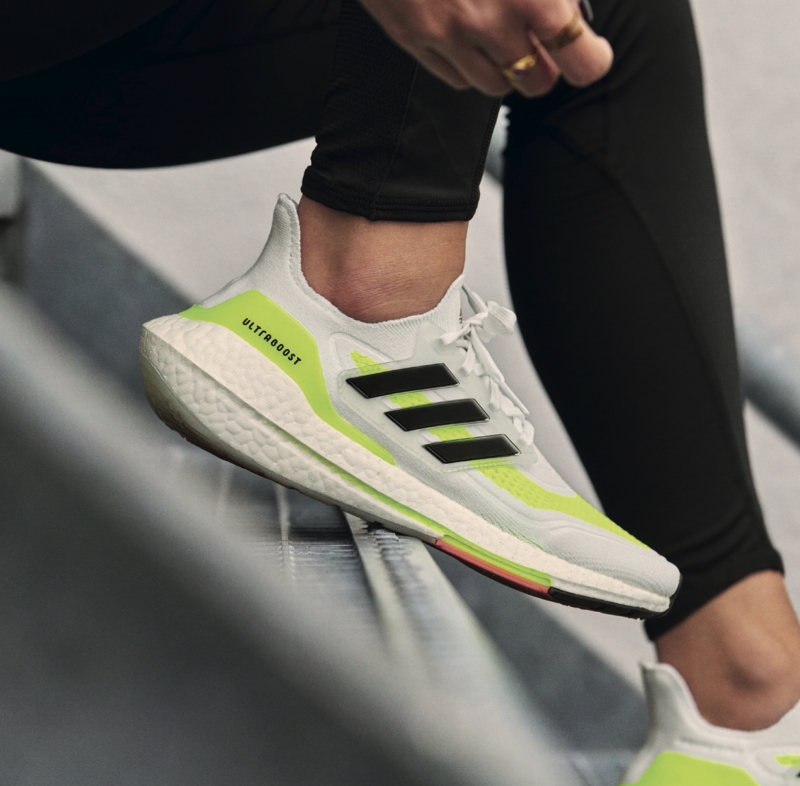 adidas ULTRABOOST 21