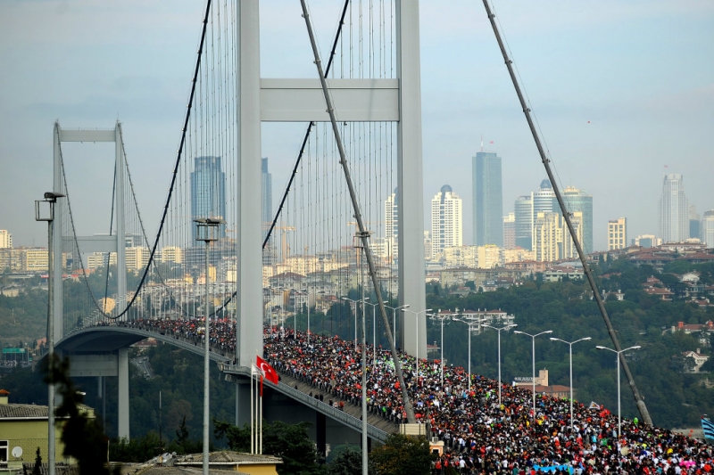 Ieri la Istanbul Marathon, l&#039;unica gara attraverso due continenti