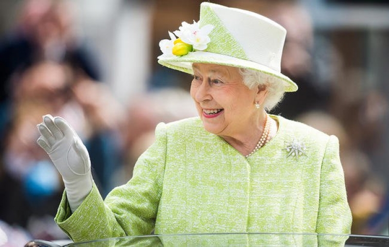 Queen Elizabeth II - SAMIR HUSSEIN/GETTY IMAGES