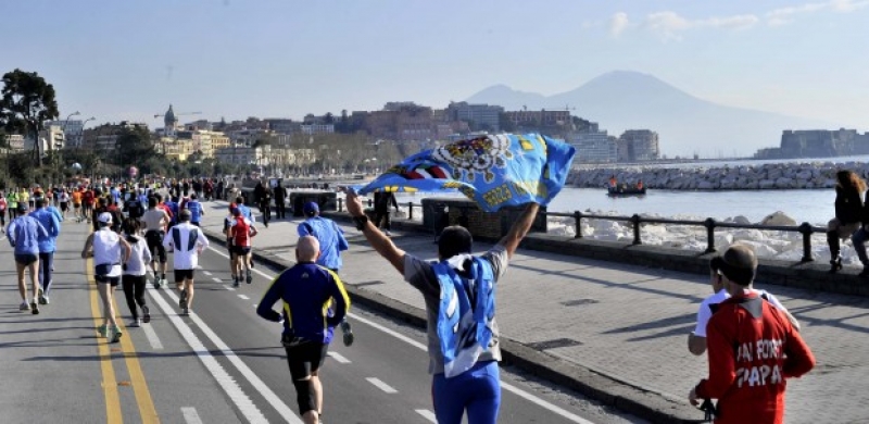 Napoli City Half Marathon: ecco la medaglia